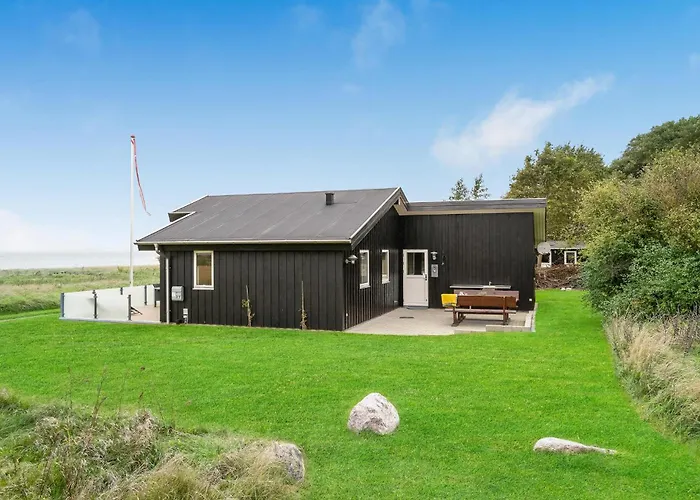 Three-bedroom In Ferienhaus *
