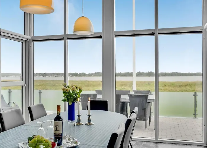 Three-bedroom In Ferienhaus